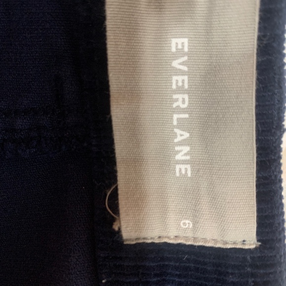 Everlane mid way pant in corduroy navy blue - Picture 2 of 4